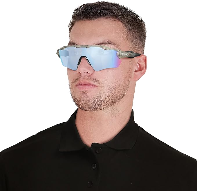 Gafas de sol rectangulares para hombre, tinta gris mate/Prizm